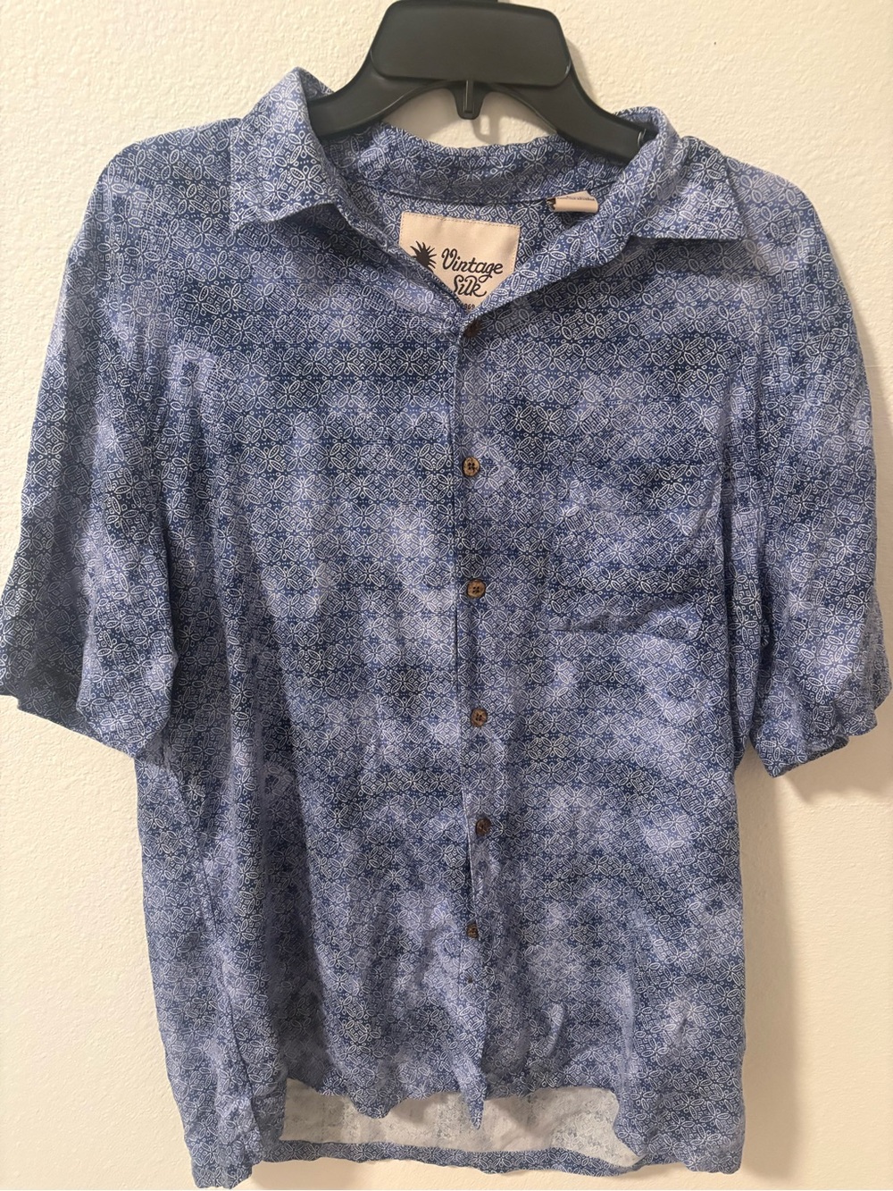 Vintage Blue Patterned Short Sleeve Button-Down Shirt